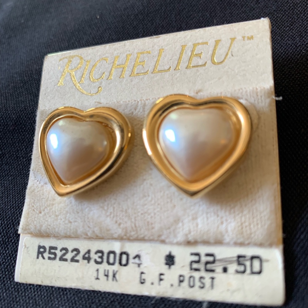 Richelieu Heart Earrings